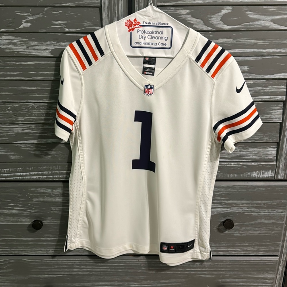 Justin Fields Nike Jersey Size Medium (unisex)